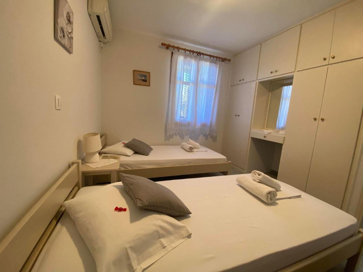 Stelios Zalonis Apartment